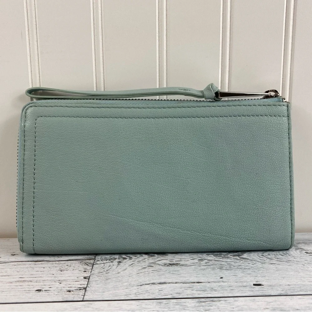 Margot Gabby Lt. Blue 100% Leather‎ Wristlet Wallet